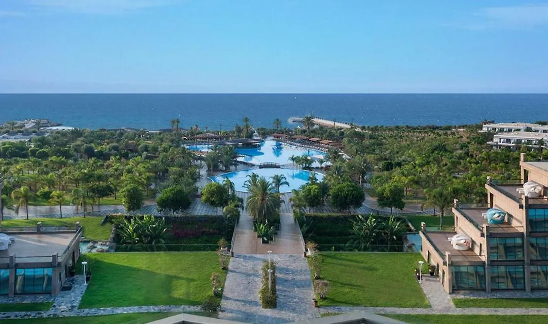 Noah'S Ark Deluxe Hotel & Spa-1